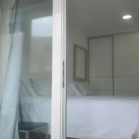 Downtown Palmas, Steps From Canteras Appartement