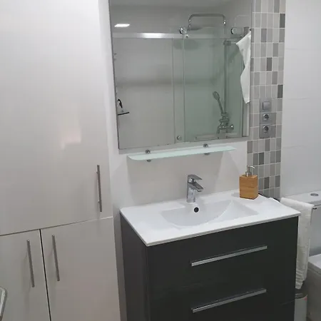 Downtown Palmas, Steps From Canteras Appartement